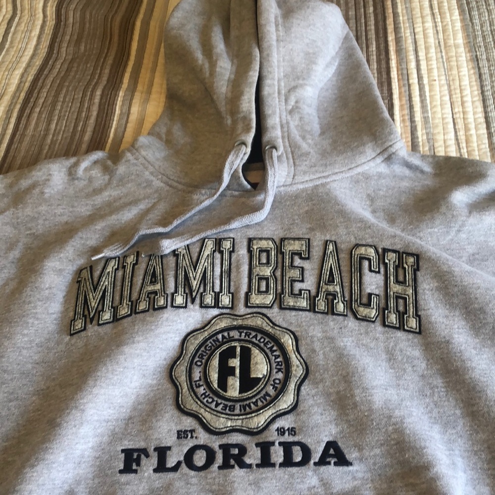 Never worn bought in Miami Beach